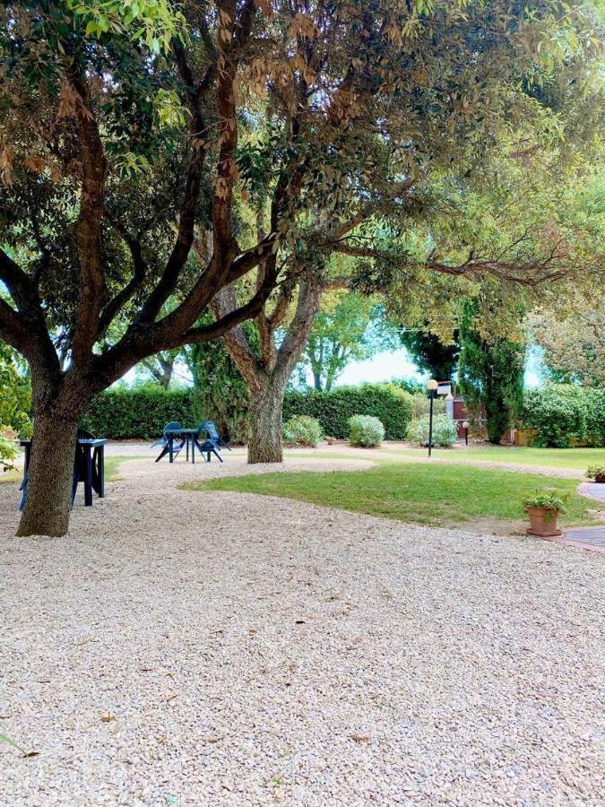 Il Melarancio Bed & Breakfast Pescia Romana Exterior foto